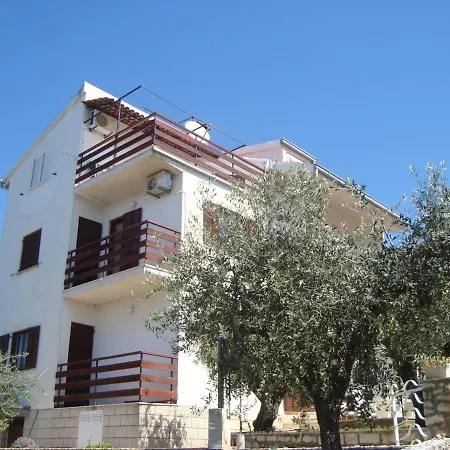 Apartment In Okrug Gornji With Sea View, Terrace, Air Conditioning, W-lan 5045-1