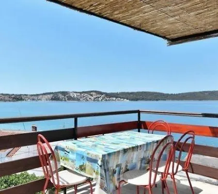 Apartment In Okrug Gornji With Sea View, Terrace, Air Conditioning, W-lan 5045-1 *